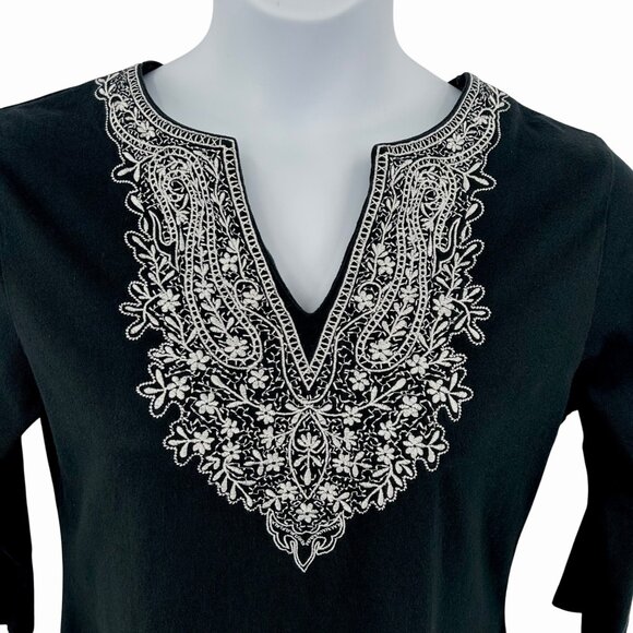 BOHO COLDWATER CREEK BLACK & WHITE EMBROIDERED V-NECK BOHO 3/4 SLEEVE TOP - M - Picture 2 of 5